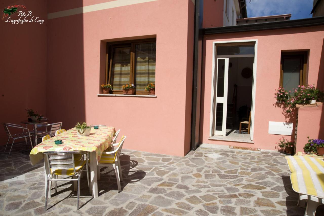L'Agrifoglio Di Emy Bed and Breakfast Guspini Εξωτερικό φωτογραφία