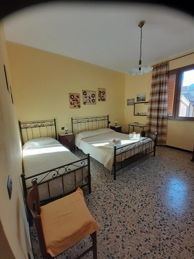 L'Agrifoglio Di Emy Bed and Breakfast Guspini Εξωτερικό φωτογραφία