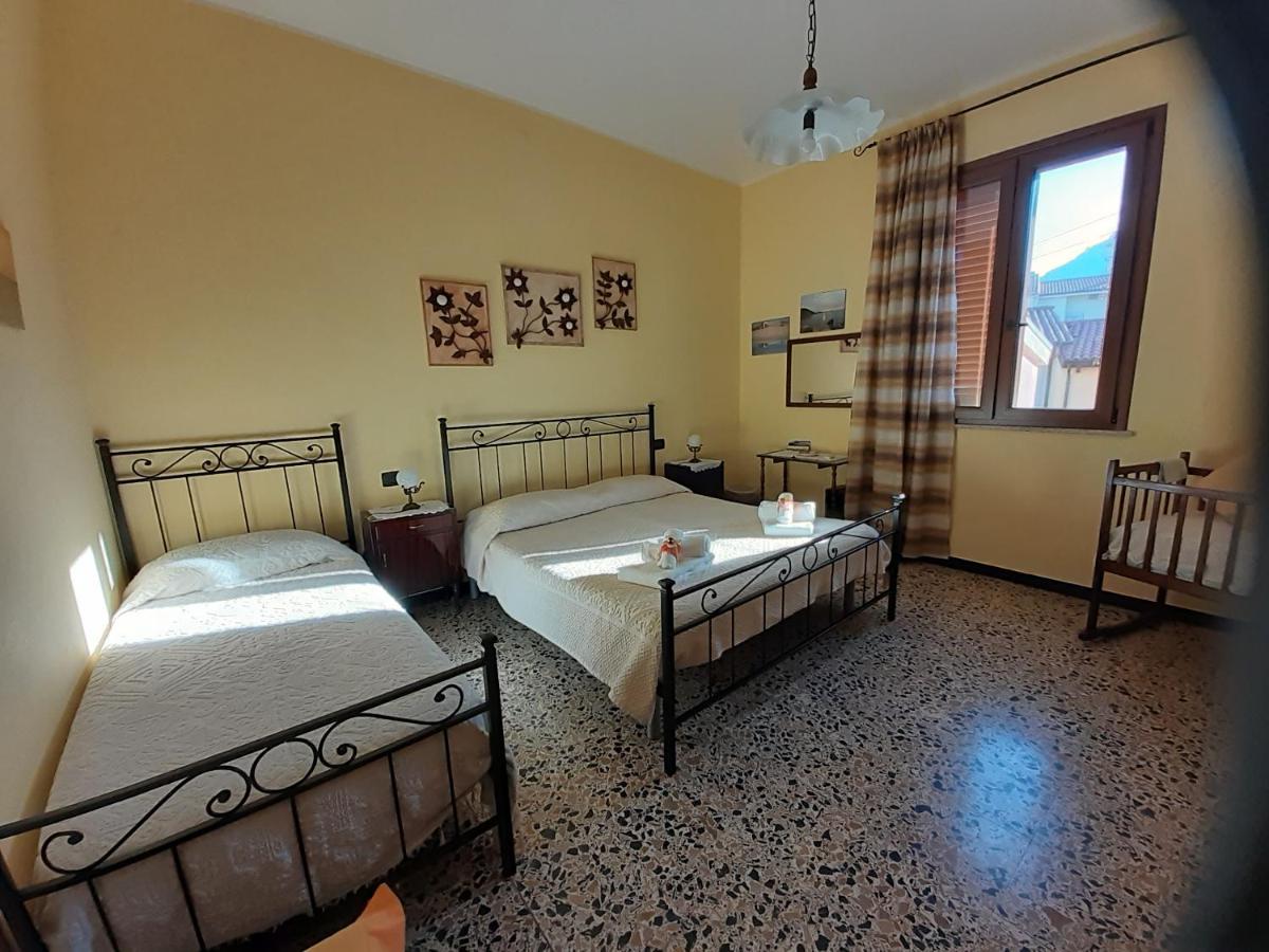 L'Agrifoglio Di Emy Bed and Breakfast Guspini Εξωτερικό φωτογραφία