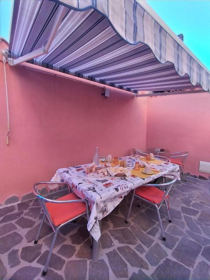 L'Agrifoglio Di Emy Bed and Breakfast Guspini Εξωτερικό φωτογραφία